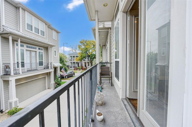 253 W 27th Street, Houston, TX 77008