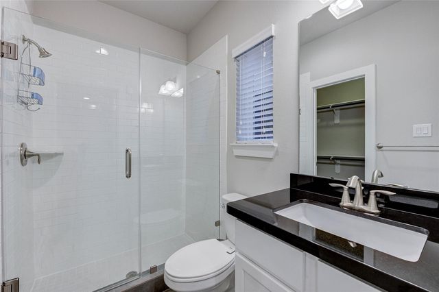 253 W 27th Street, Houston, TX 77008