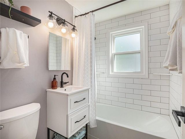 7829 Jefferson Street, Kansas City, MO 64114