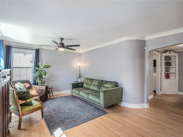 7829 Jefferson Street, Kansas City, MO 64114