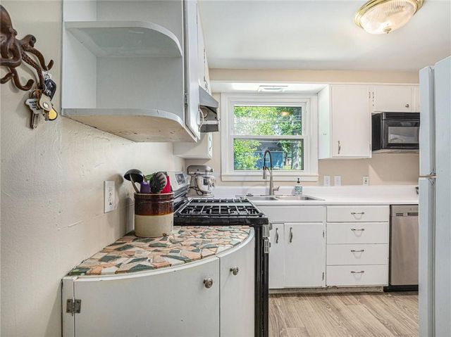 7829 Jefferson Street, Kansas City, MO 64114