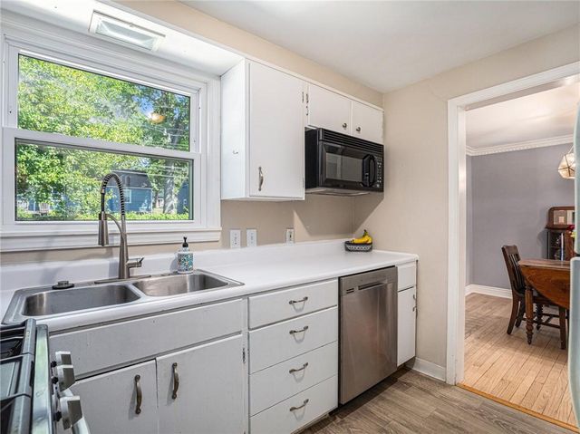 7829 Jefferson Street, Kansas City, MO 64114