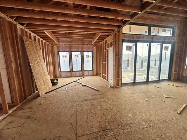 1100 Deer Run Drive, Greenwood, MO 64034