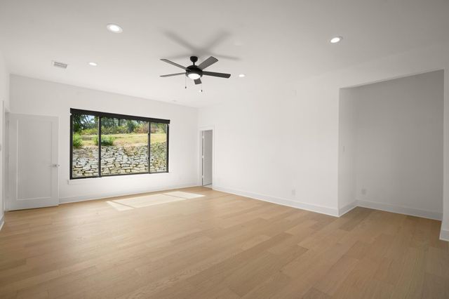 1703 Yaupon Valley RD, West Lake Hills, TX 78746