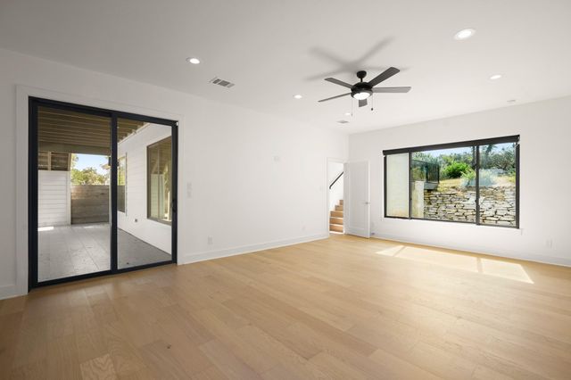 1703 Yaupon Valley RD, West Lake Hills, TX 78746