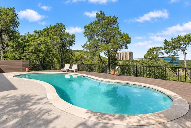1703 Yaupon Valley RD, West Lake Hills, TX 78746