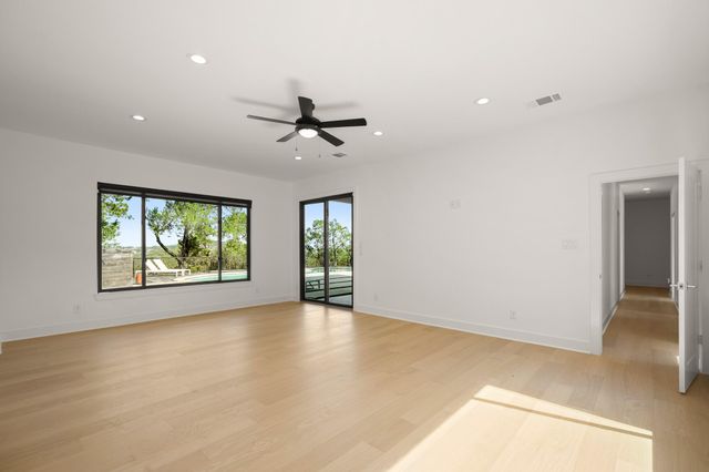 1703 Yaupon Valley RD, West Lake Hills, TX 78746