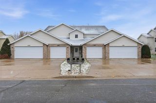 1201-1209 Stonewood Crossing, Sun Prairie, WI 53590