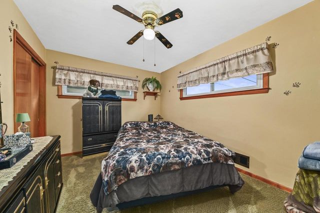 7822 W Palmetto AVENUE, Milwaukee, WI 53218