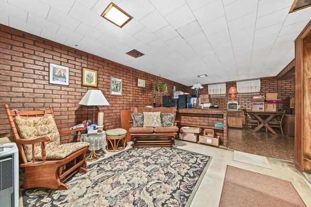 7822 W Palmetto AVENUE, Milwaukee, WI 53218