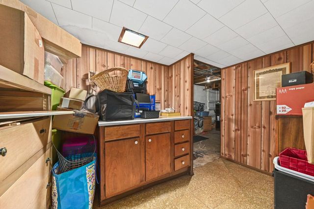 7822 W Palmetto AVENUE, Milwaukee, WI 53218