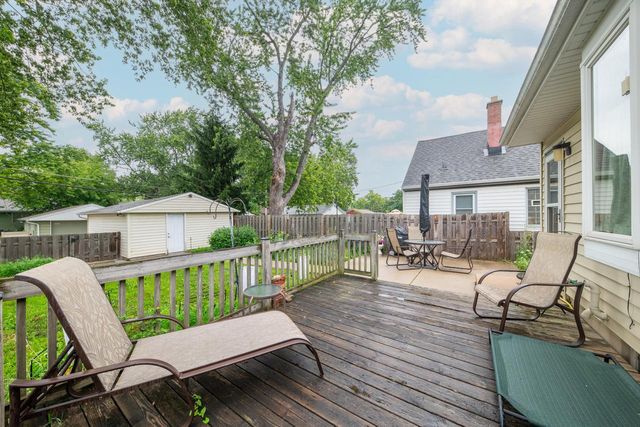 7822 W Palmetto AVENUE, Milwaukee, WI 53218