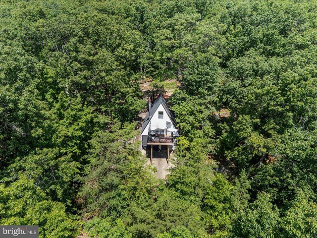 403 STAG TRL, Winchester, VA 22602