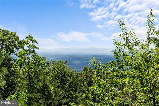 403 STAG TRL, Winchester, VA 22602