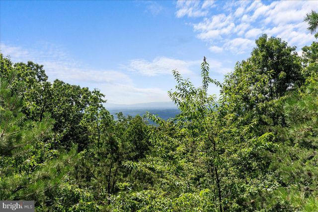 403 STAG TRL, Winchester, VA 22602