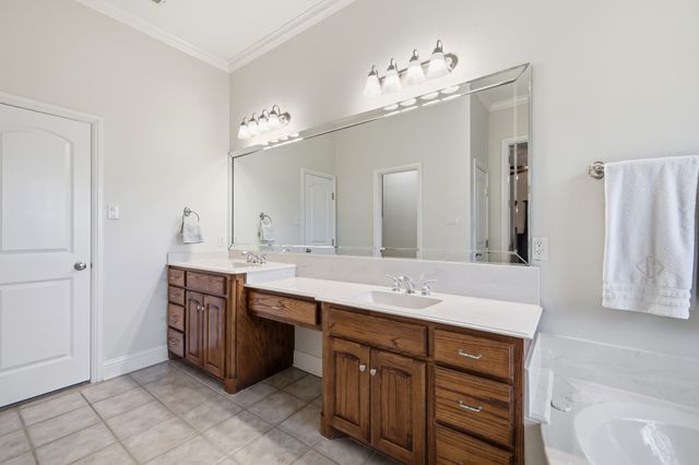 710 Knott Court, Euless, TX 76039