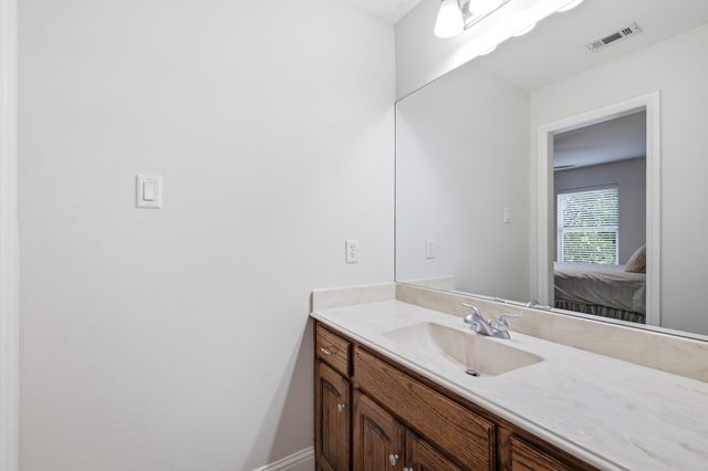 710 Knott Court, Euless, TX 76039