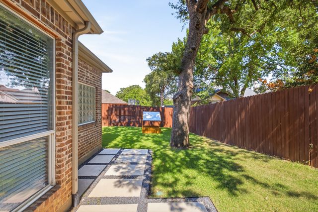 710 Knott Court, Euless, TX 76039