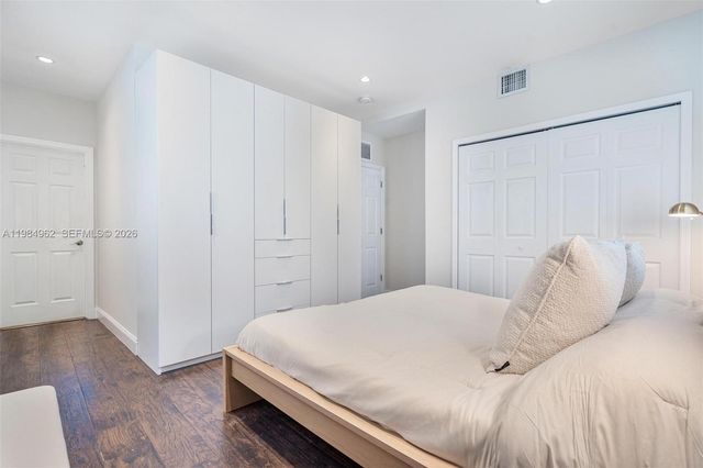 920 SW 9th St, Miami, FL 33130