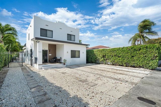 920 SW 9th St, Miami, FL 33130