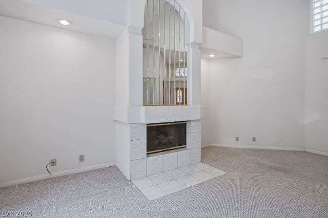 8236 Round Hills Circle, Las Vegas, NV 89113