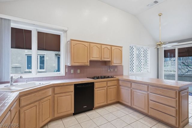 8236 Round Hills Circle, Las Vegas, NV 89113