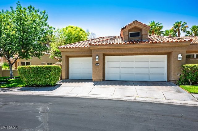 8236 Round Hills Circle, Las Vegas, NV 89113