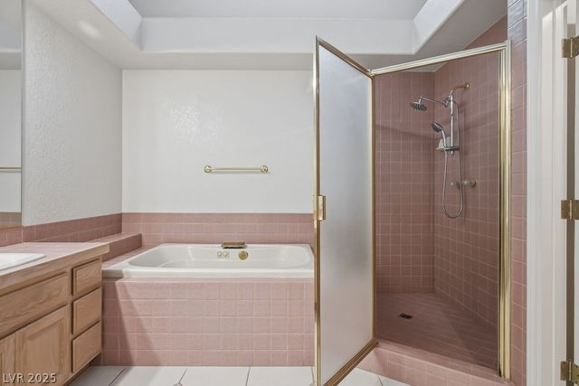 8236 Round Hills Circle, Las Vegas, NV 89113