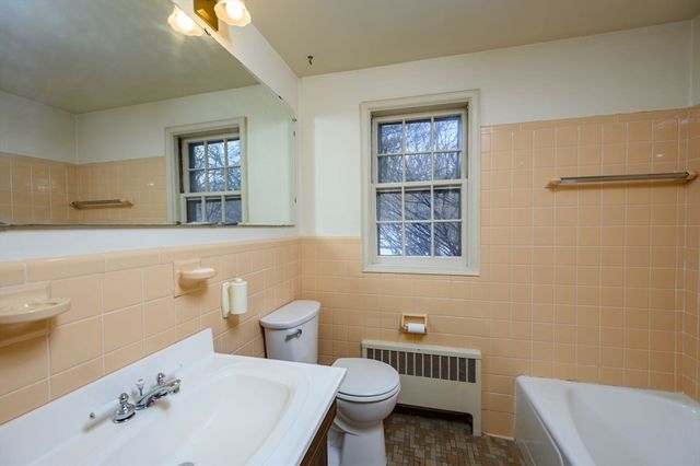 57 Columbine Rd, Milton, MA 02186