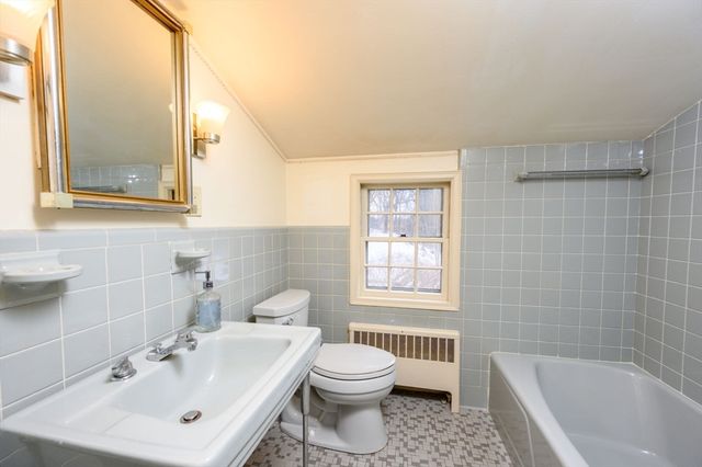 57 Columbine Rd, Milton, MA 02186