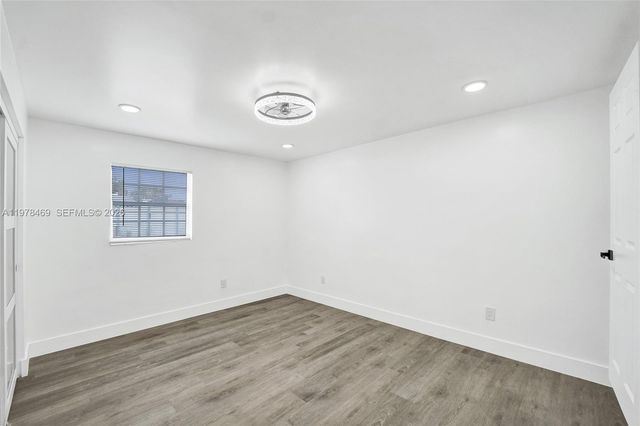 4861 NW 5th St, Plantation, FL 33317