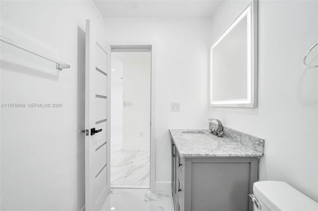 4861 NW 5th St, Plantation, FL 33317