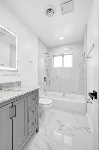 4861 NW 5th St, Plantation, FL 33317