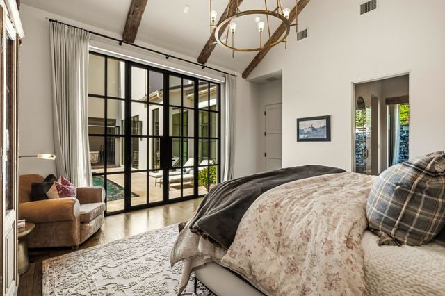 5107 Stanford Avenue, Dallas, TX 75209