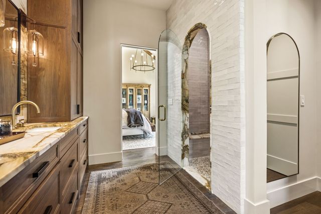 5107 Stanford Avenue, Dallas, TX 75209
