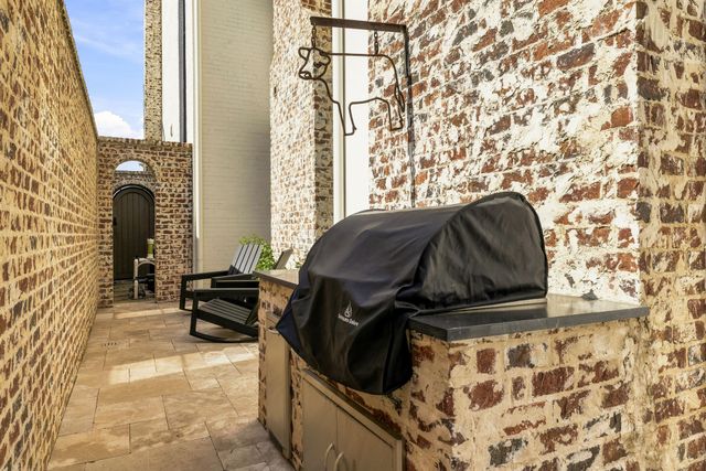 5107 Stanford Avenue, Dallas, TX 75209