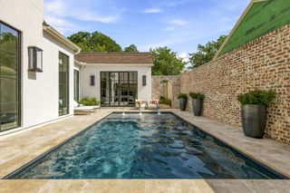 5107 Stanford Avenue, Dallas, TX 75209