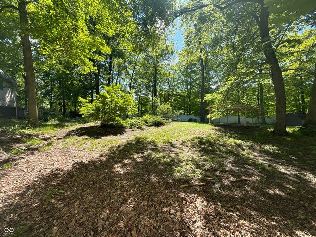 10676 Oakwood Court, Carmel, IN 46033
