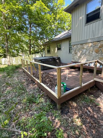 10676 Oakwood Court, Carmel, IN 46033