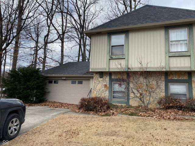 10676 Oakwood Court, Carmel, IN 46033