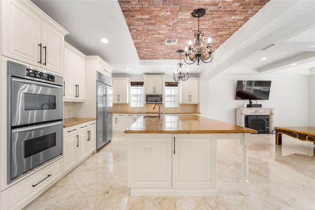 12334 NW 80th Place, Parkland, FL 33076