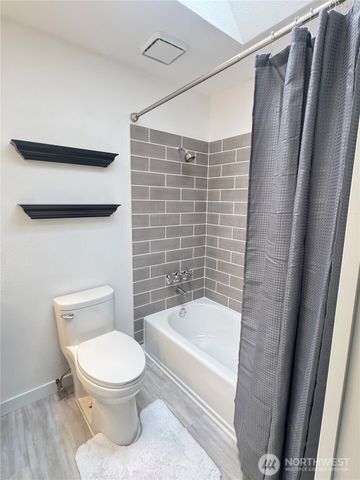 23341 SE 266th Street, Maple Valley, WA 98038