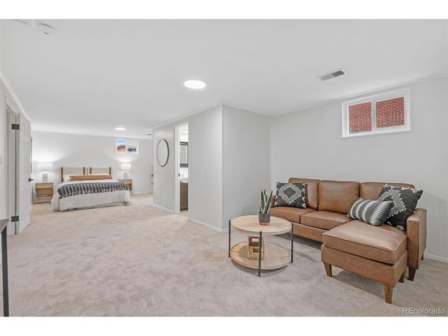 1020 S Vance St, Lakewood, CO 80226