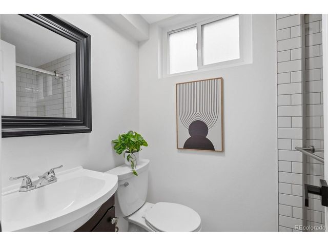 1020 S Vance St, Lakewood, CO 80226