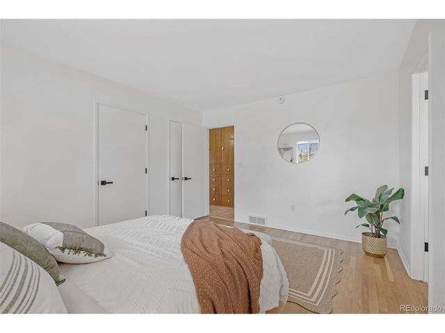 1020 S Vance St, Lakewood, CO 80226