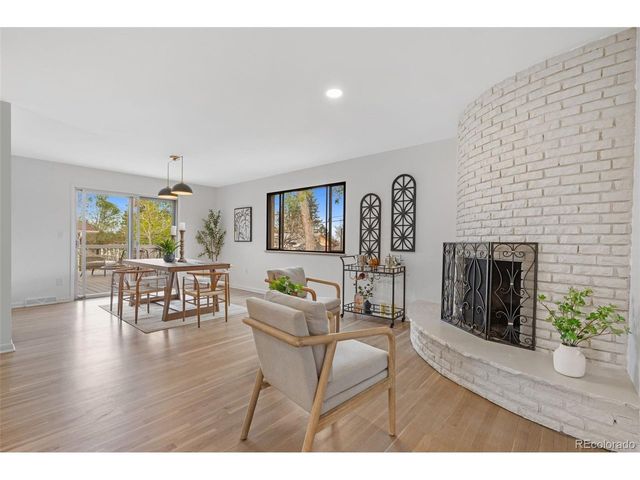 1020 S Vance St, Lakewood, CO 80226