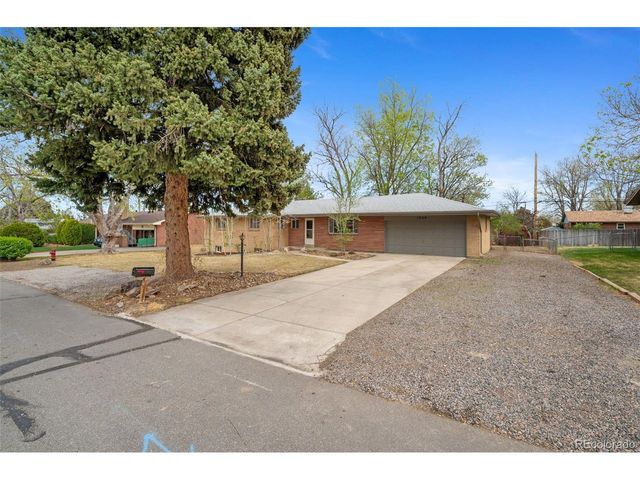 1020 S Vance St, Lakewood, CO 80226