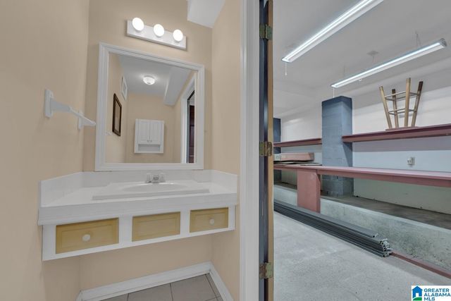 1002 LONG LEAF TRAIL, Warrior, AL 35180