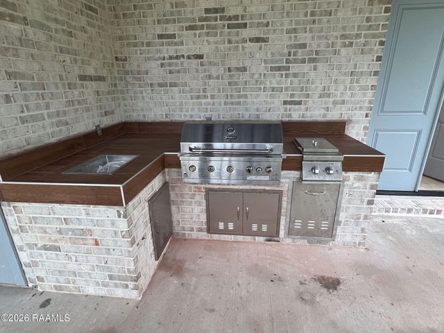 141 Rue De Hunter, Opelousas, LA 70570