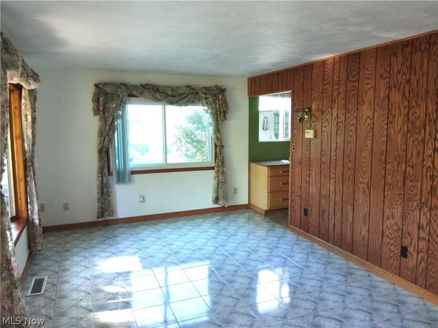 4120 Burkey Road, Austintown, OH 44515